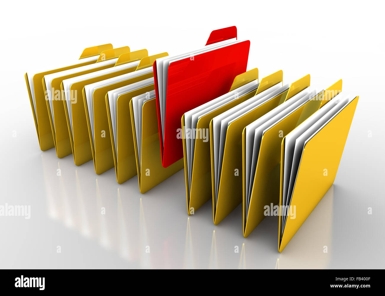 Sarı klasörler içinde dikkat çekmek için kırmızı renk klasör yapıldı. Temiz bir görüntü arka plan beyaz renk Foto Stock Sarı klasörler içinde dikkat çekmek için kırmızı renk klasör yapıldı. Temiz bir görüntü arka plan beyaz renk Foto Stock