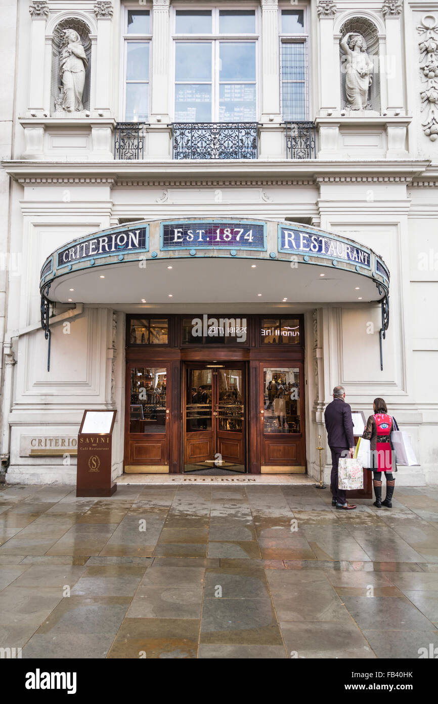 Esterno del criterio nel Ristorante Piccadilly Londra Inghilterra REGNO UNITO Foto Stock