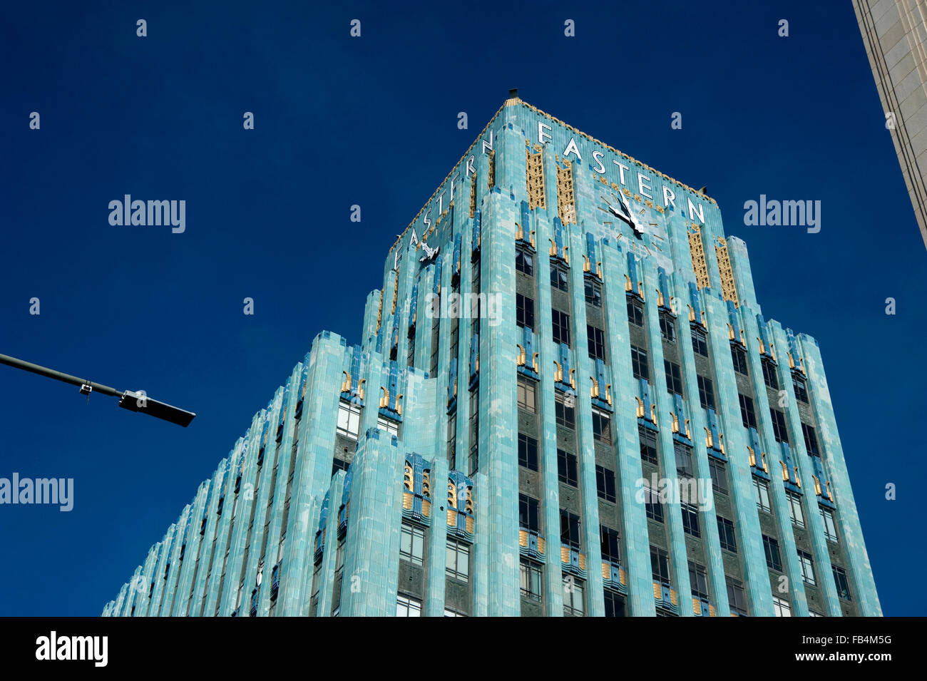 Art deco edificio orientale nel centro cittadino di Los Angeles. Foto Stock