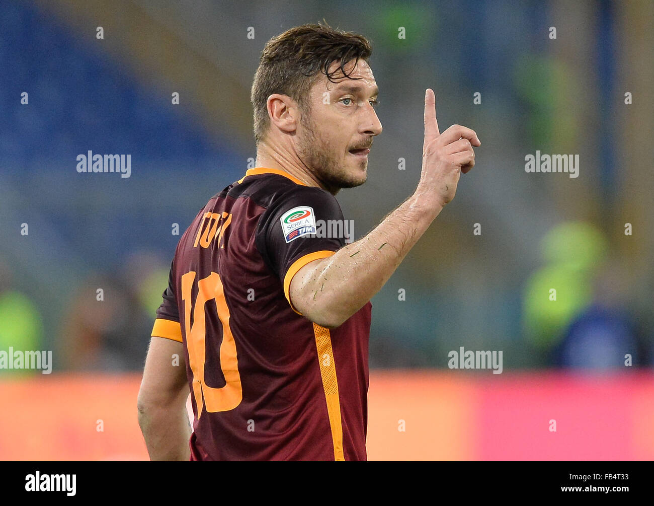 Roma, Italia. 9 Gen, 2016. Francesco Totti durante il campionato italiano di una partita di calcio A.S. Roma vs A.C. Milano presso lo Stadio Olimpico di Roma, on gennaio 09, 2016 Credit: Silvia Lore'/Alamy Live News Foto Stock