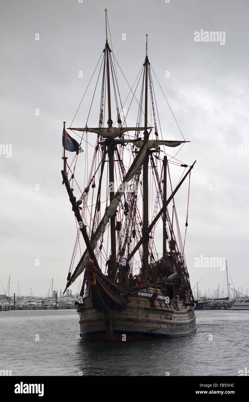 Replica la barque Duyfken proveniente nel porto di Fremantle, Australia Foto Stock