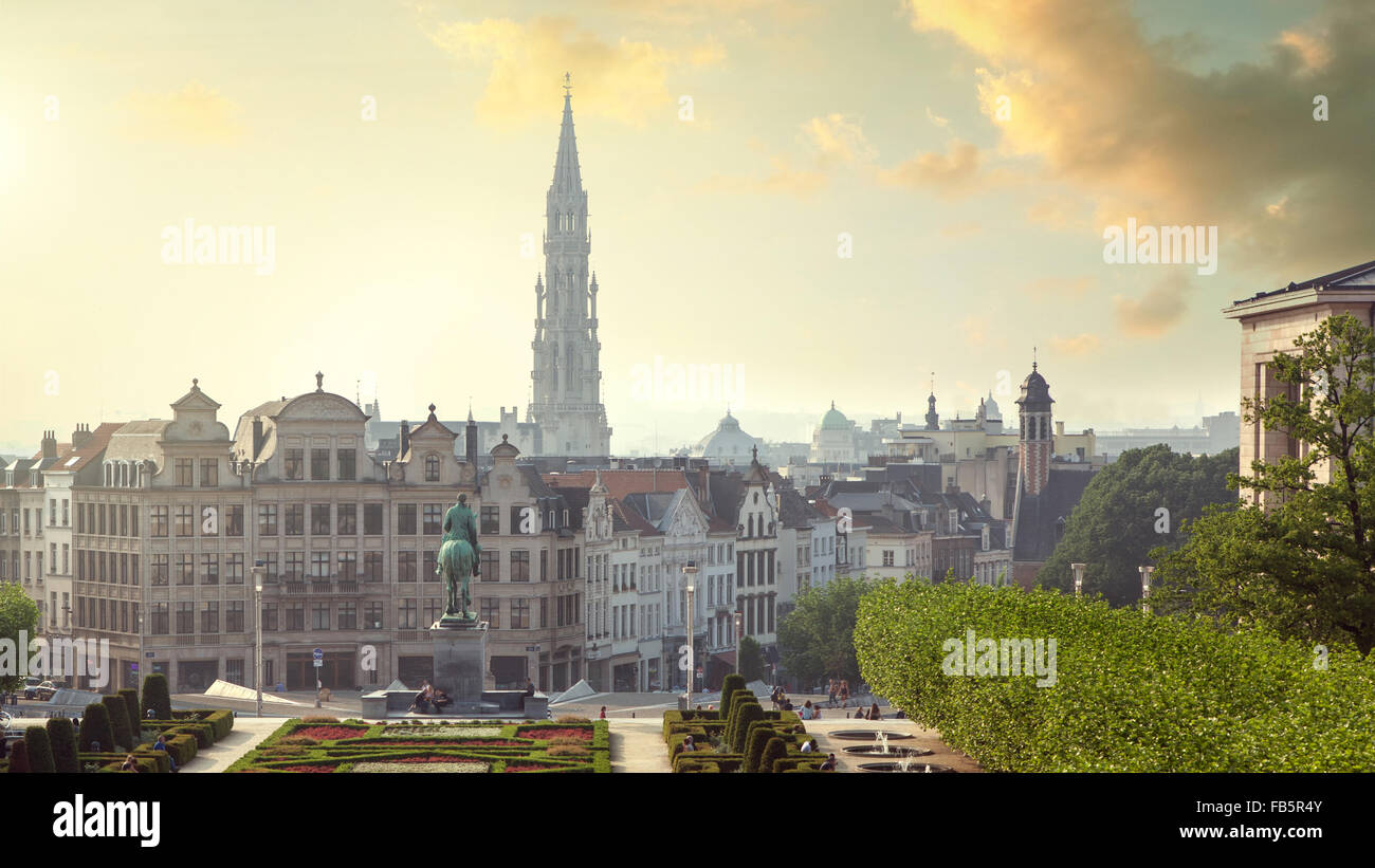 Tramonto sul Monts des Arts di Bruxelles in Belgio. La testata per sito web Foto Stock