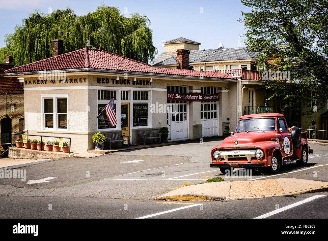 Red Carrello panetteria e mercato, 22 Waterloo Street, Warrenton, Virginia Foto Stock
