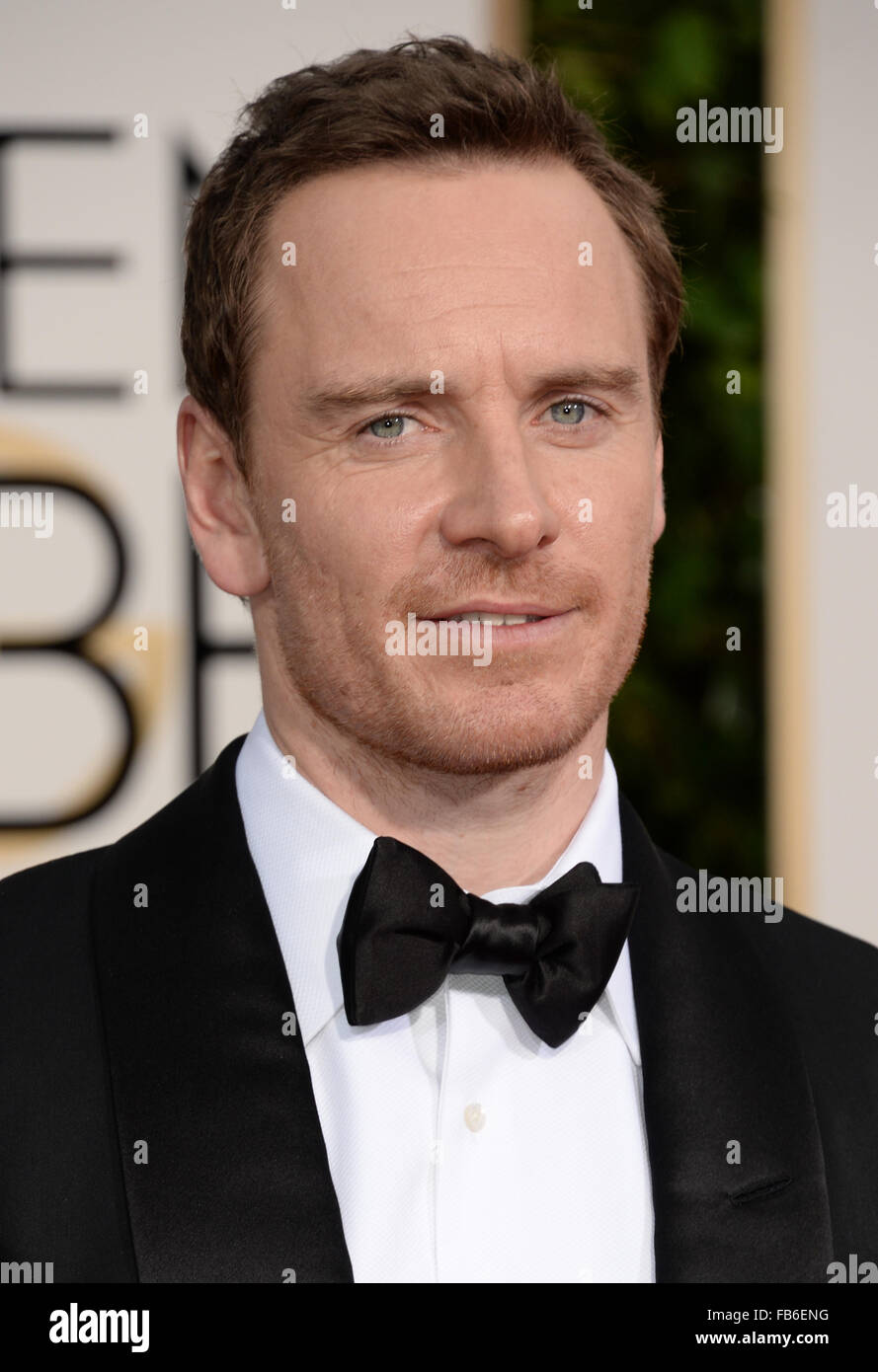 Los Angeles, California, USA. Il 10 gennaio, 2016. Michael Fassbender arriva al Golden Globes, Los Angeles, CA Credito: Sydney Alford/Alamy Live News Foto Stock