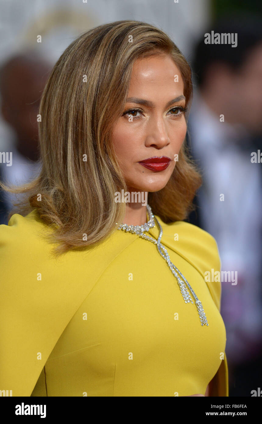 Los Angeles, California, USA. Il 10 gennaio, 2016. Jennifer Lopez arriva al Golden Globes, Los Angeles, CA Credito: Sydney Alford/Alamy Live News Foto Stock