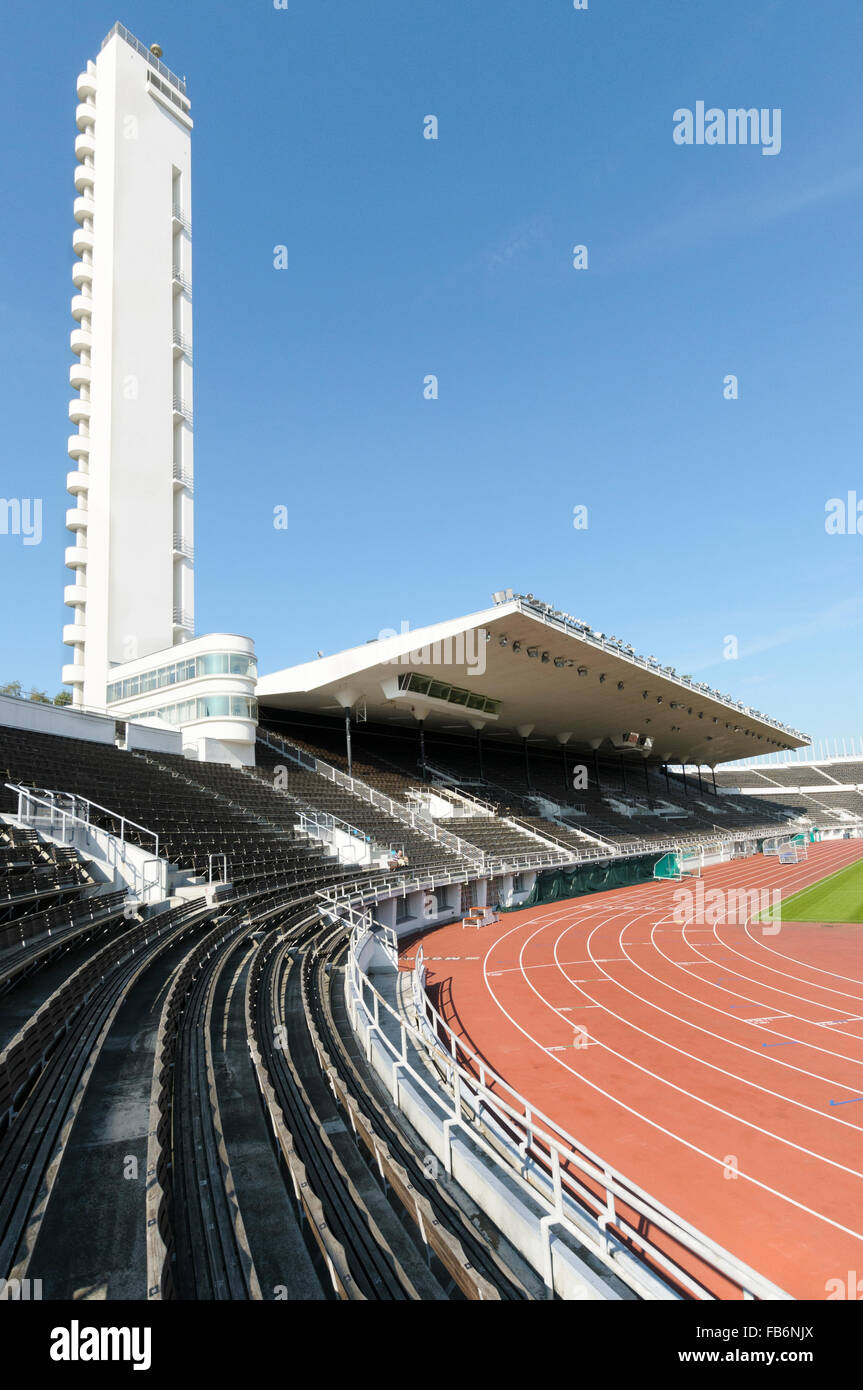 La Helsinki Olympic Stadium e Torre Töölö, Helsinki, Finlandia Foto Stock