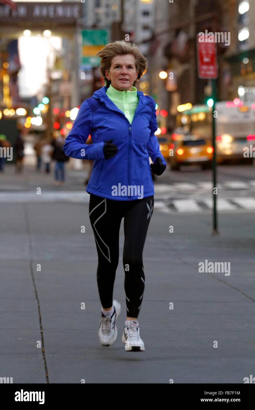 New York, Nov 21, 2014. Australian Ministro degli Esteri Julie Vescovo corre in New York City. foto di Trevor Collens. Foto Stock