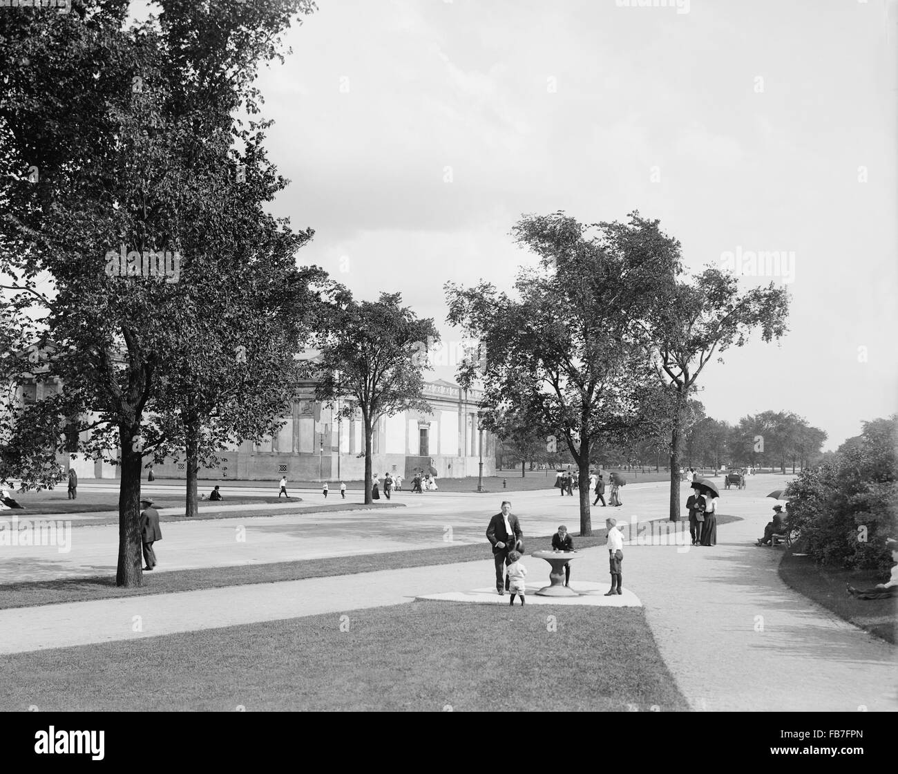 Passo carraio Near Field Museum, Jackson Park di Chicago, Illinois, USA, circa 1907 Foto Stock