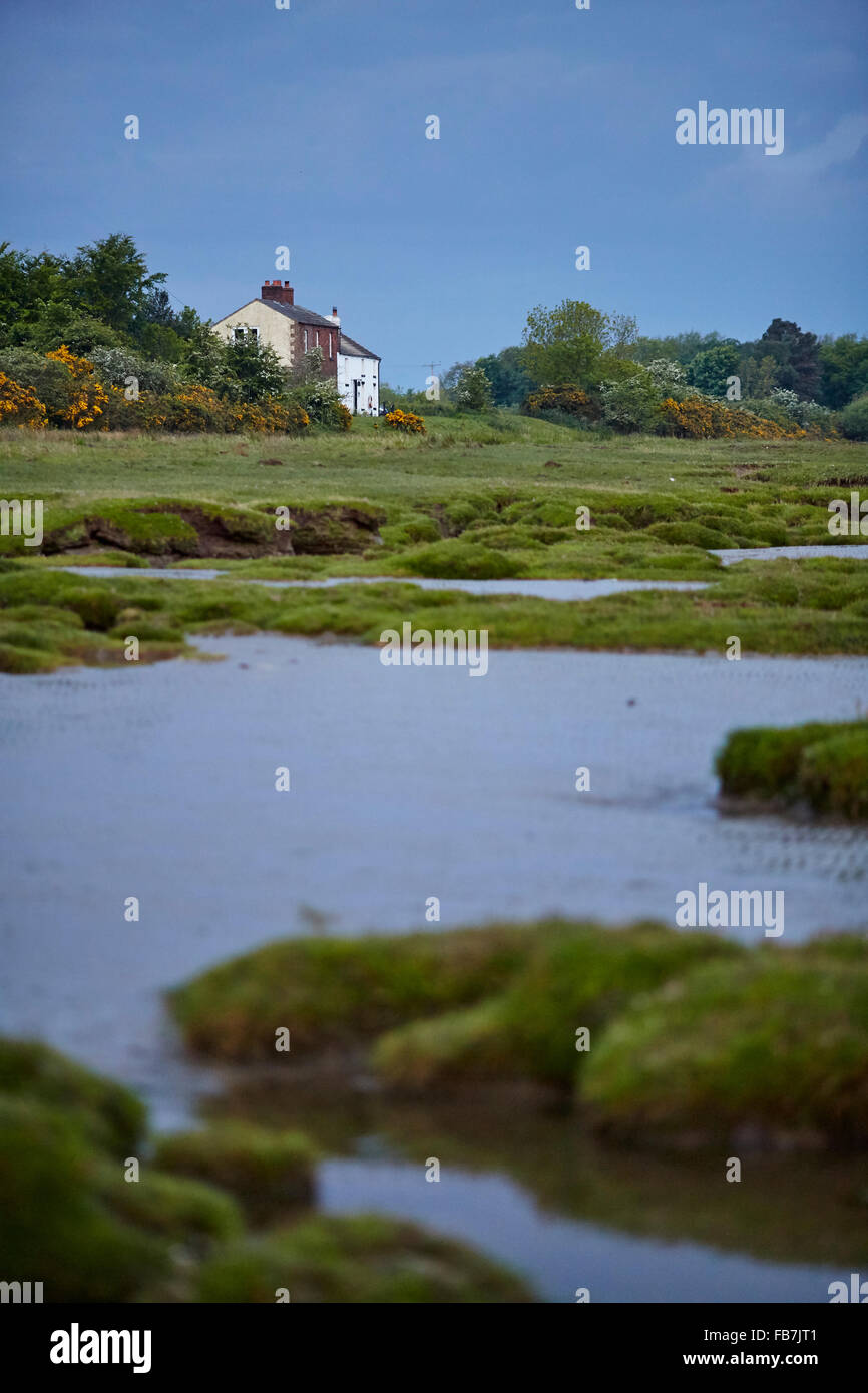 BBC Music giorno "per amore della musica' del Vallo di Adriano di suono 2015 a Bowness on Solway paludi in Cumbria sun rise insieme orange Foto Stock