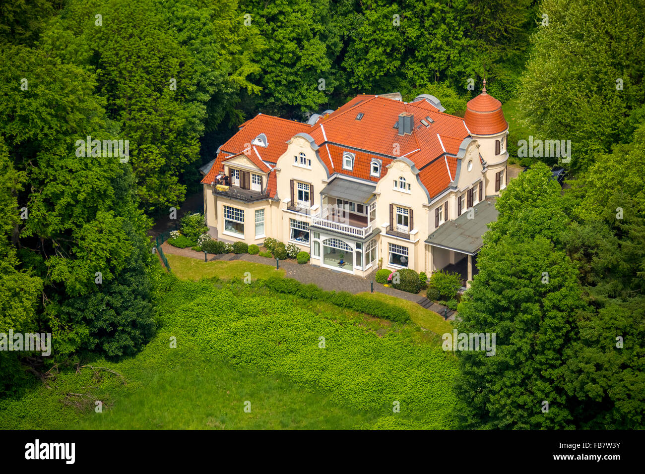 Vista aerea, Bayer Villa, disegni dell'architetto berlinese Heinrich Kayser e Karl von Großheim, l'asse centrale Foto Stock