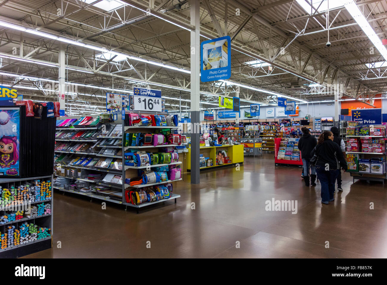 Post-Natale shoppers, Walmart Store, Pasco, nello Stato di Washington, USA Foto Stock