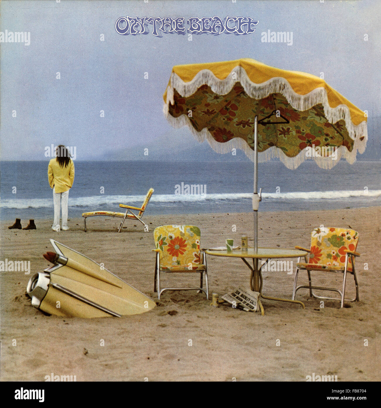 La copertura di Neil Young LP "sulla spiaggia', rilasciato nel 1974 Foto Stock