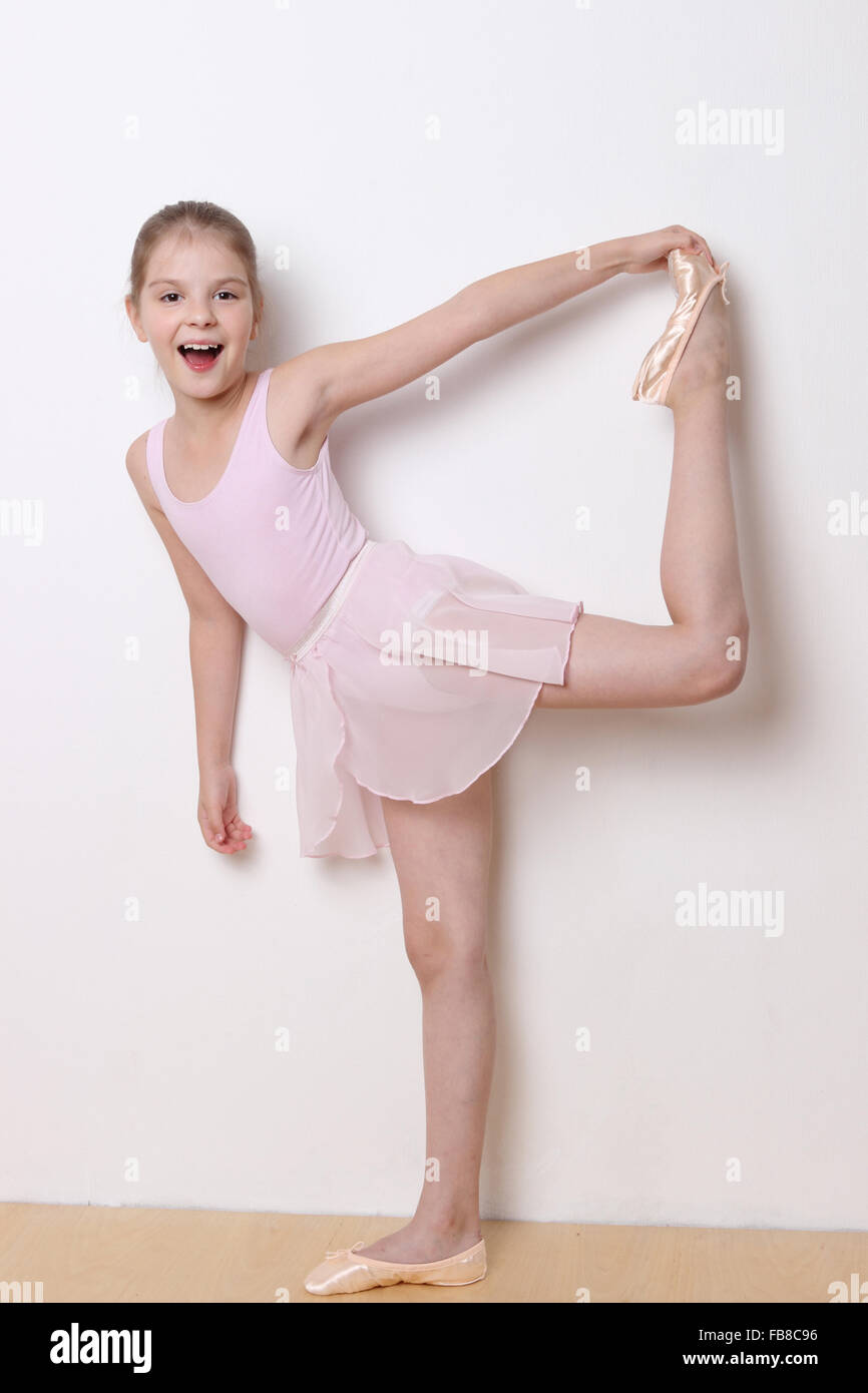 Little ballerina immagini e fotografie stock ad alta risoluzione - Alamy