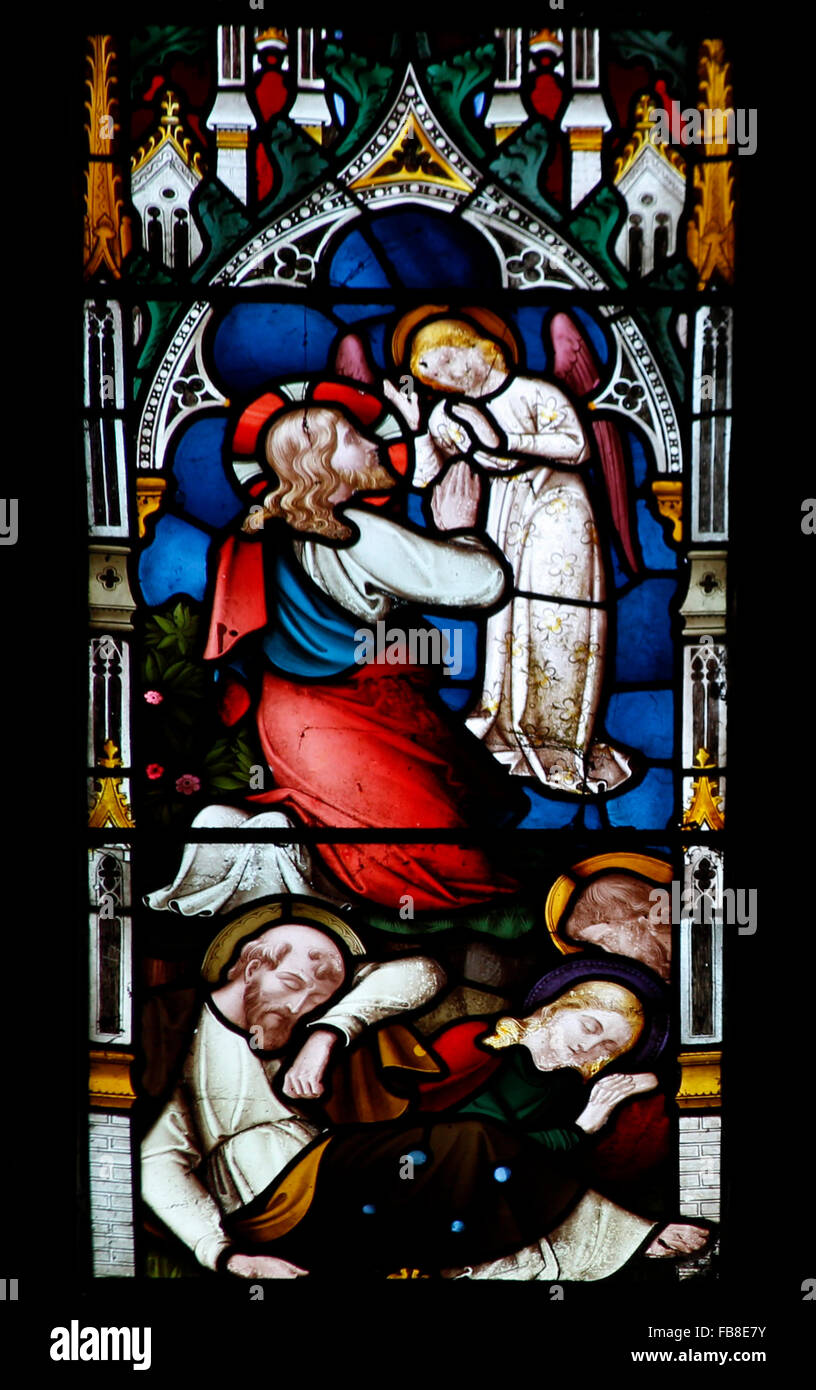 Finestra Est del 1869 di Lavers, Berraud e Westlake, raffigurante l'agonia di Gesù nel Giardino, Chiesa di San Pietro, Deene, Northamptonshire, Inghilterra Foto Stock