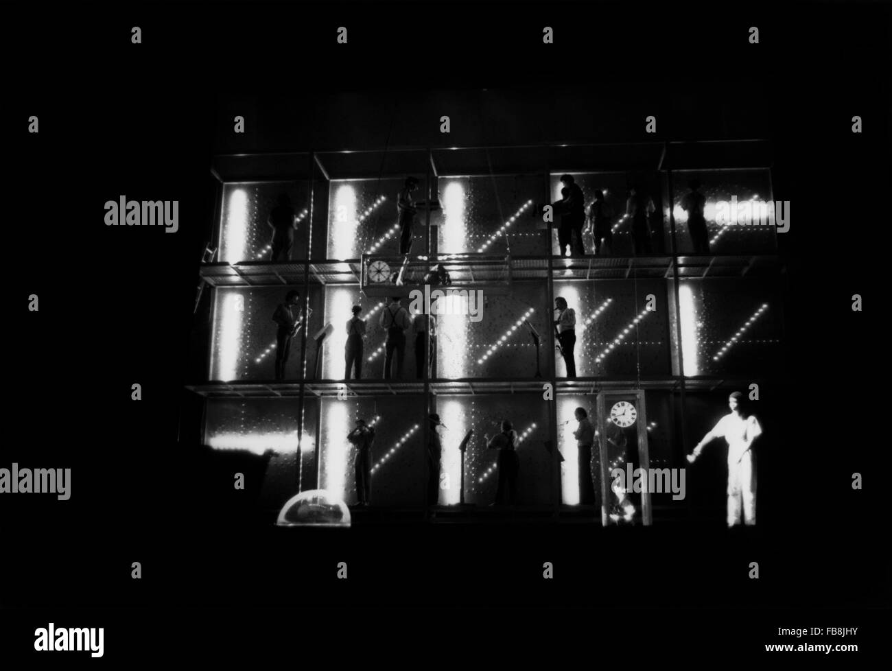 "Einstein sulla spiaggia' opera. - 1976 - Francia / Ile-de-France (Regione) / Parigi - 'Einstein sulla spiaggia' opera. - Per il "Festival d'automne" ; all'Opera Comique ; - Parigi ; - 1976 ; - - Philippe Gras / Le Pictorium Foto Stock