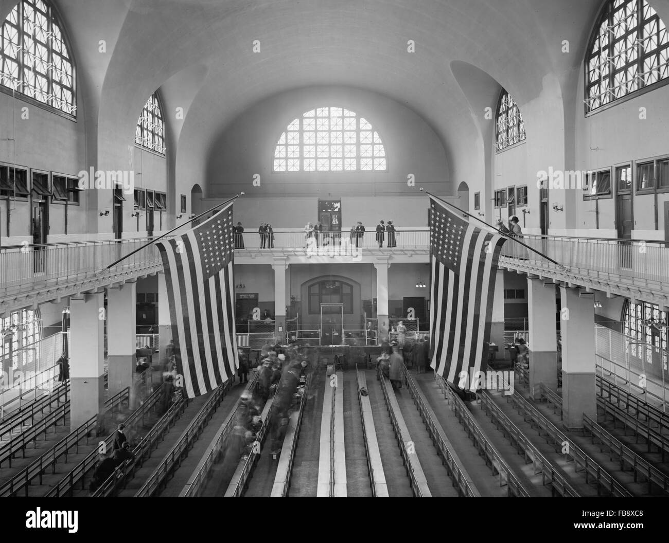 Camera di ispezione, Ellis Island, New York City, Stati Uniti d'America, circa 1910 Foto Stock