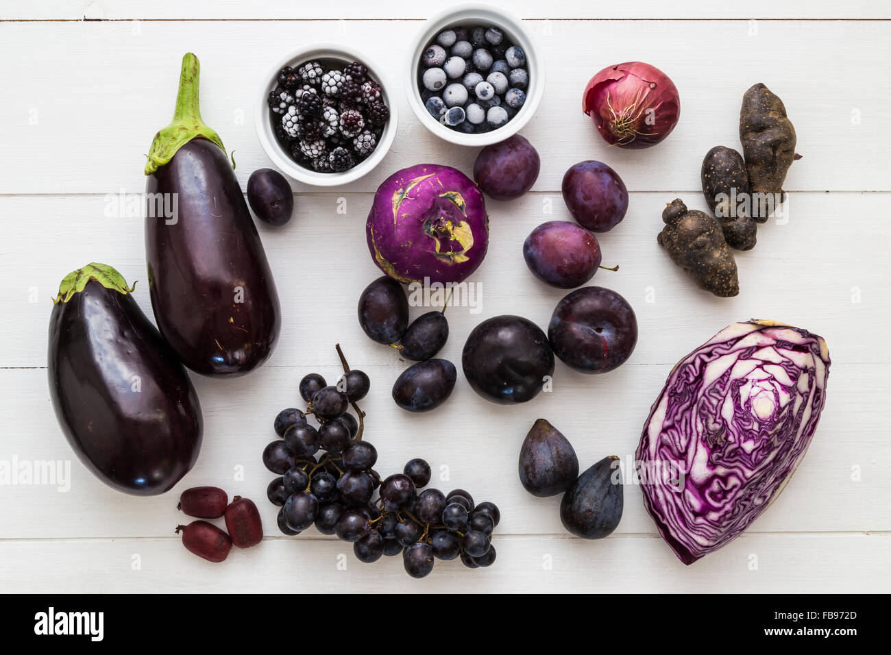 Selezione di viola di frutta e verdura Foto Stock