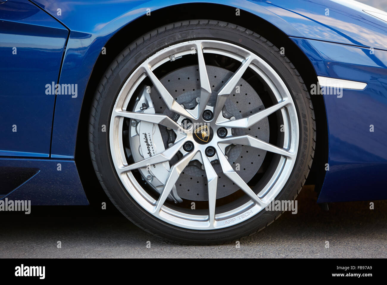 Lamborghini Aventador dettaglio della ruota Foto Stock