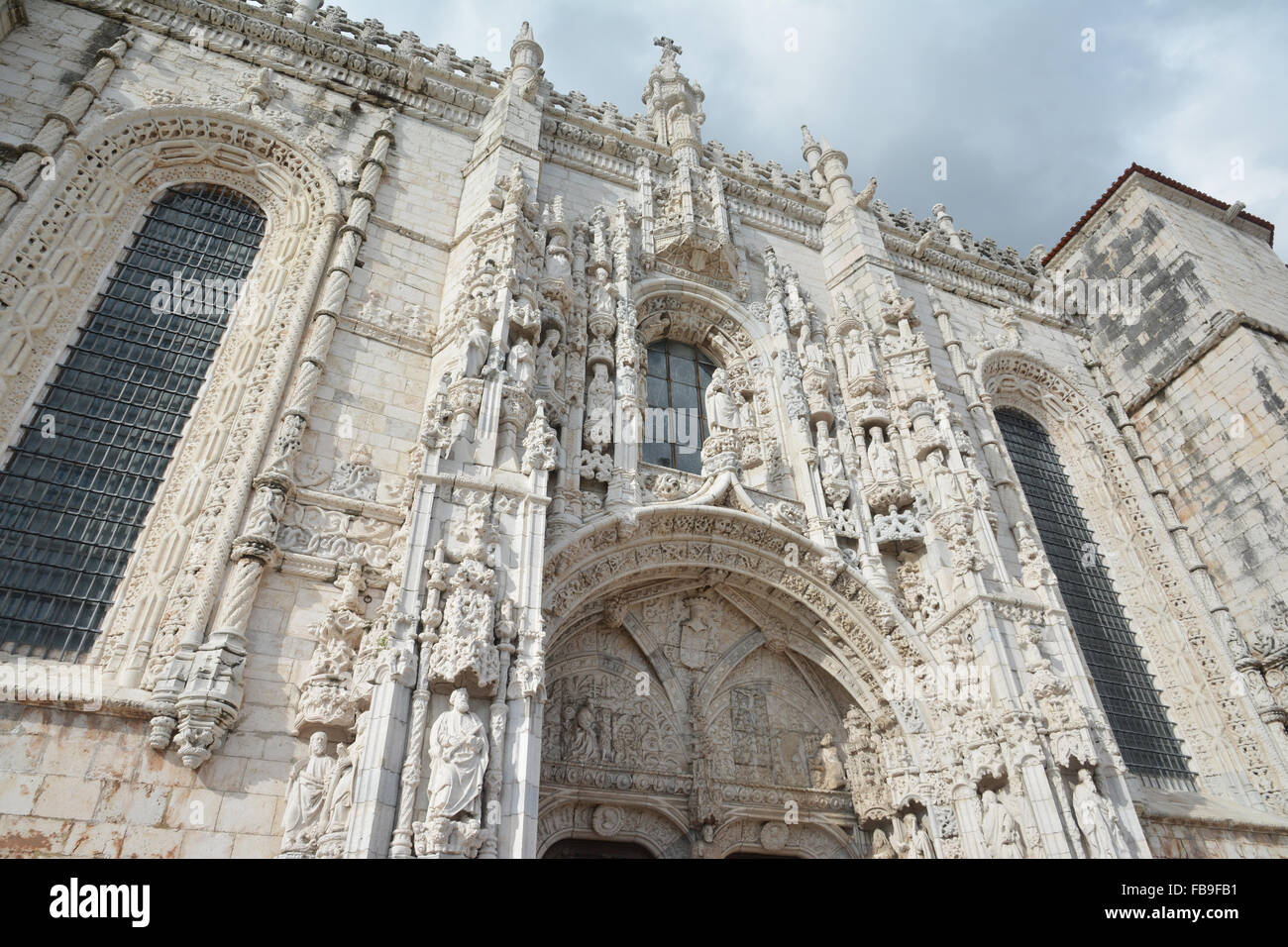 Incredibile dettaglio del monastero Jerominos portale sud in Belem, nei pressi di Lisbona Foto Stock