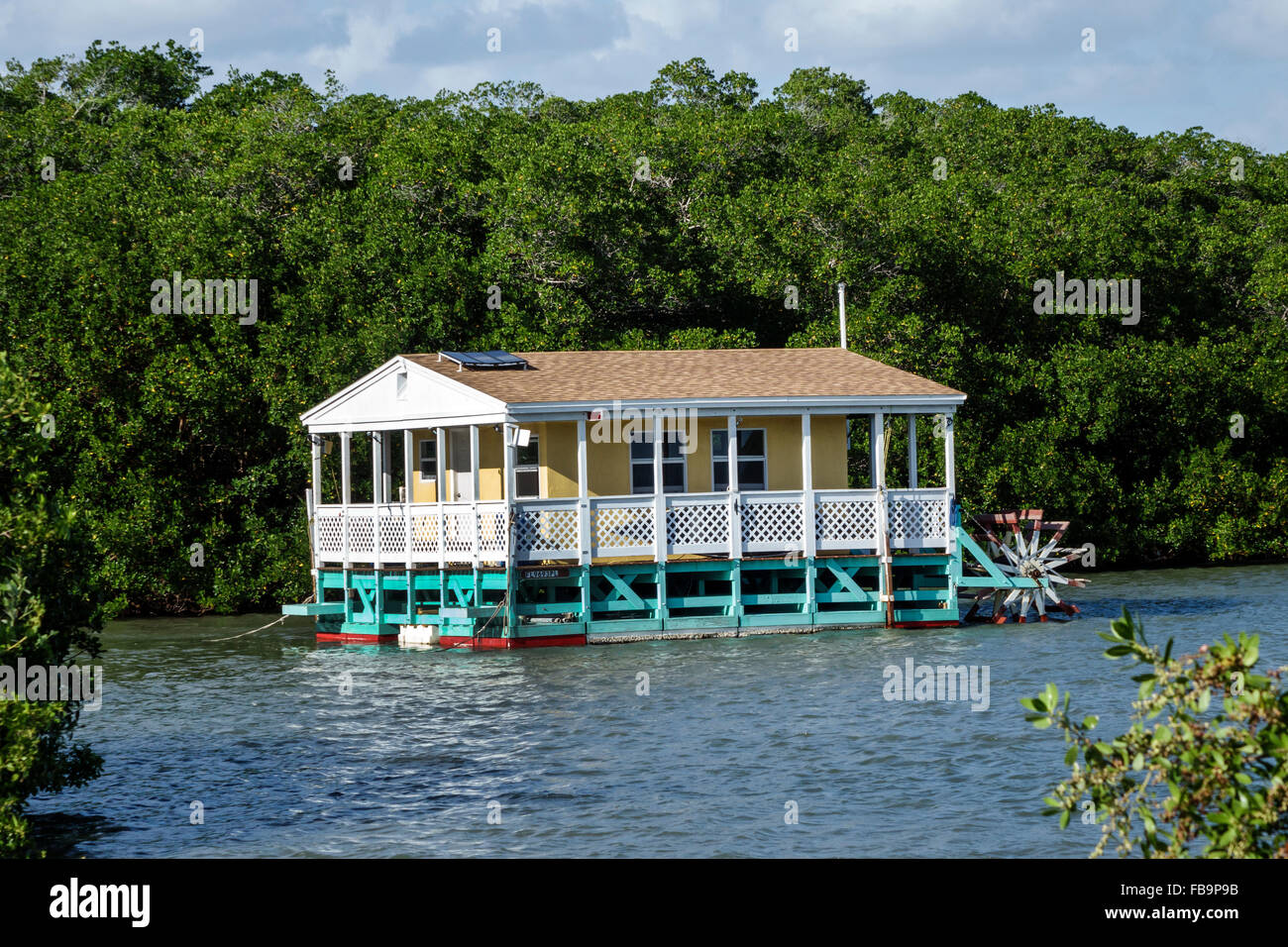 Florida, Fort ft. Myers Beach, Estero Bay, Lovers Key Carl E. Johnson state Park, area ricreativa, casa galleggiante, paddlewheel, acqua, FL151021026 Foto Stock