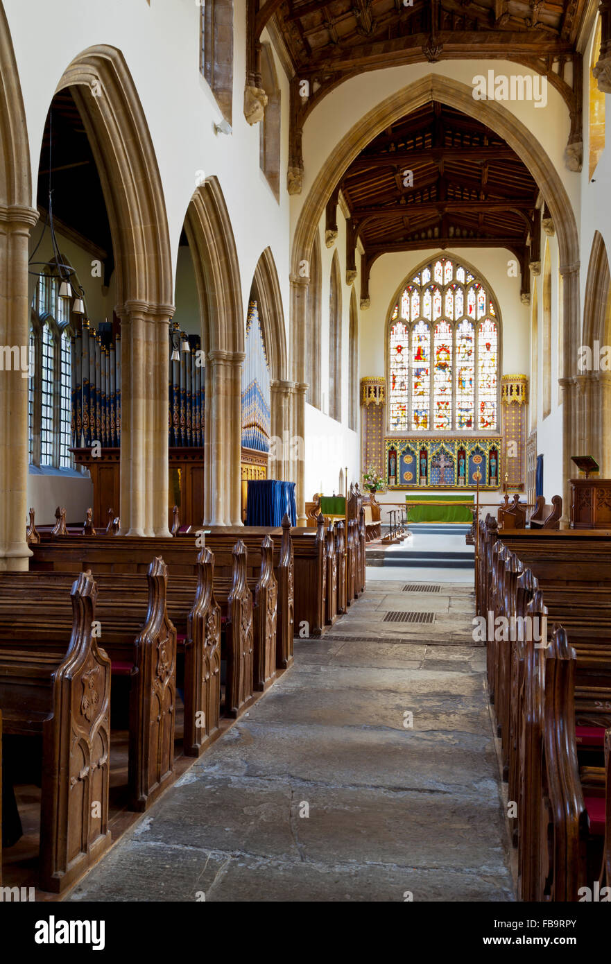 Interno della chiesa di San Michele a nord Cadbury Somerset South West England Regno Unito risale al 1417 ed è un grado 1 edificio elencato Foto Stock
