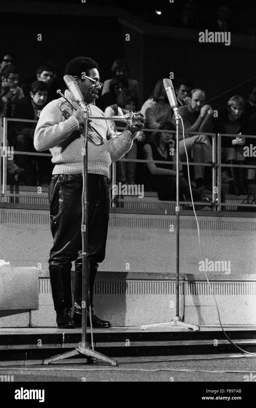 Dizzy Gillespie on-stage. - - Dizzy Gillespie on-stage. - Dizzy Gillespie nel 1968. - Philippe Gras / Le Pictorium Foto Stock