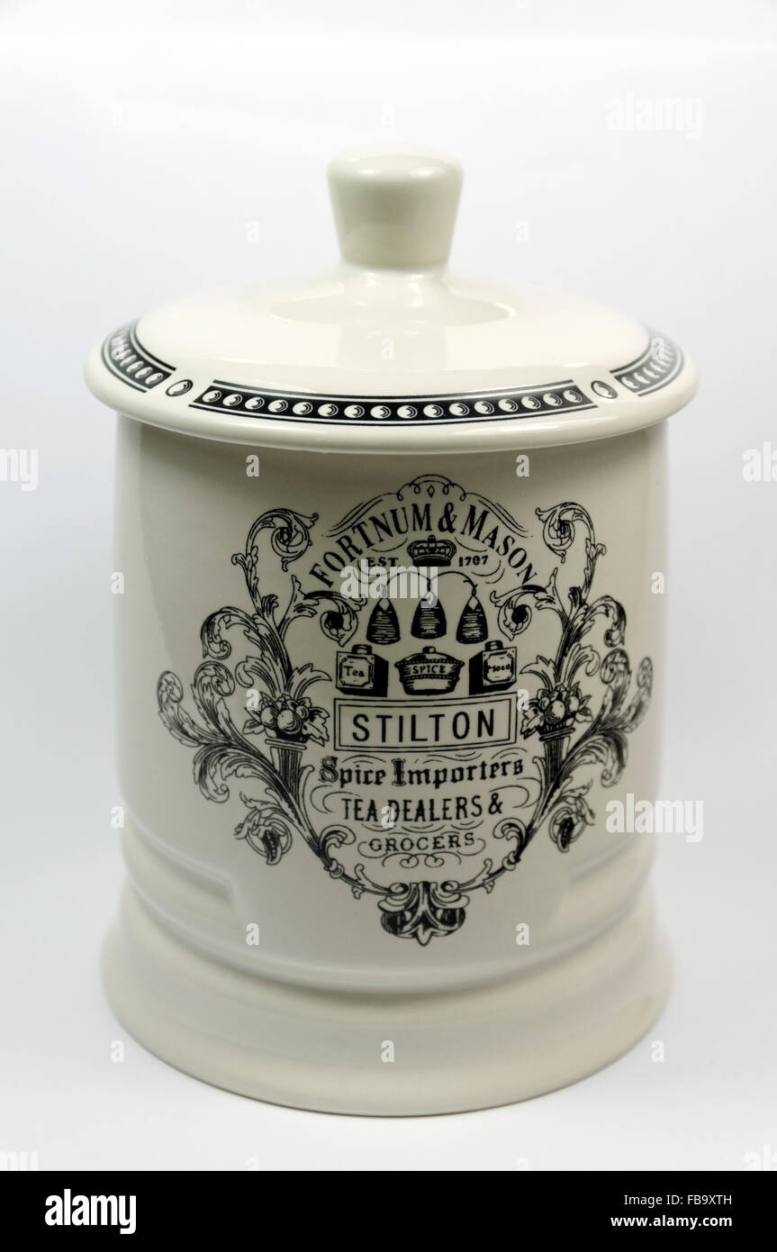 Fortnum e Mason del formaggio Stilton jar. Foto Stock