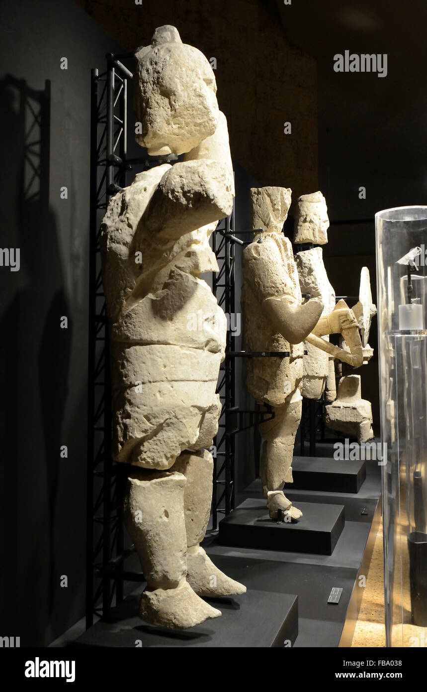 Statue giganti di Monte Prama,Museo Archeologico Nazionale di Cagliari, Sardegna, Italia Foto Stock