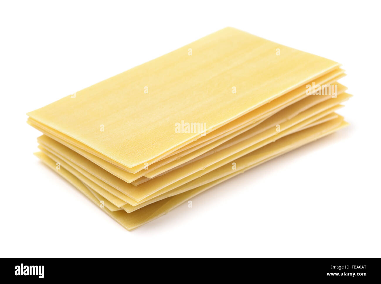 Lasagne sfoglie di pasta isolato su bianco Foto Stock