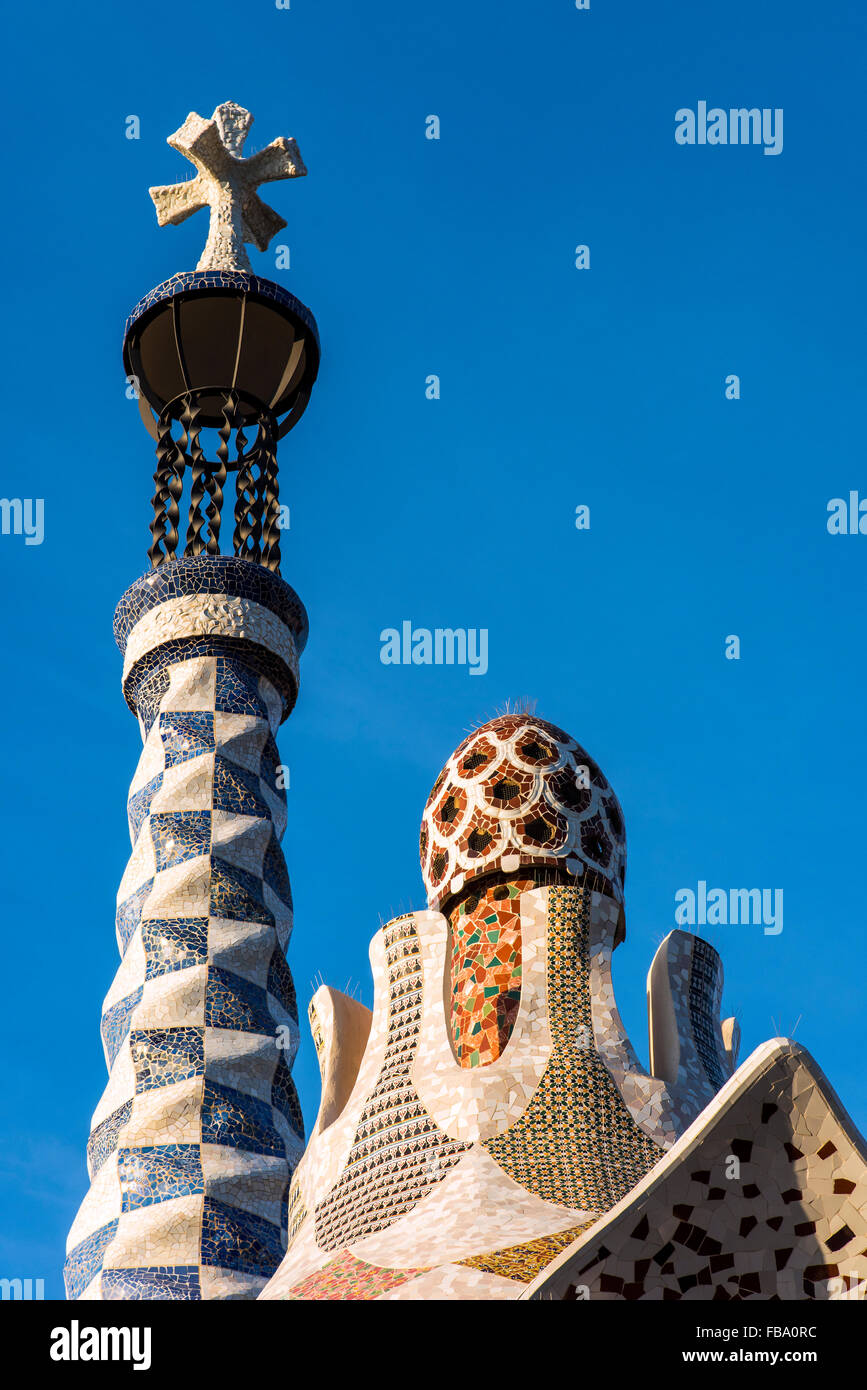 Il padiglione in ingresso al Parco Guell, Barcellona, in Catalogna, Spagna Foto Stock