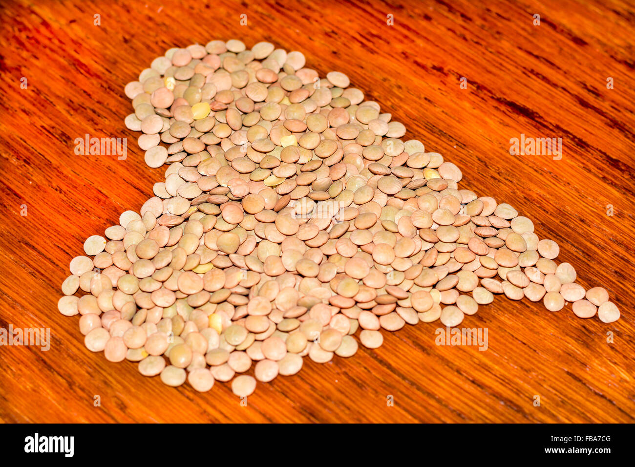 Lenticchie disposizione in forma di cuore Foto Stock