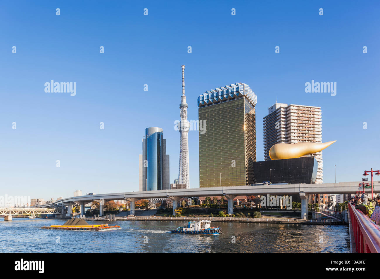 Giappone, Honshu, Tokyo Asakusa, Fiume Sumida e Tokyo Sky Tree Foto Stock