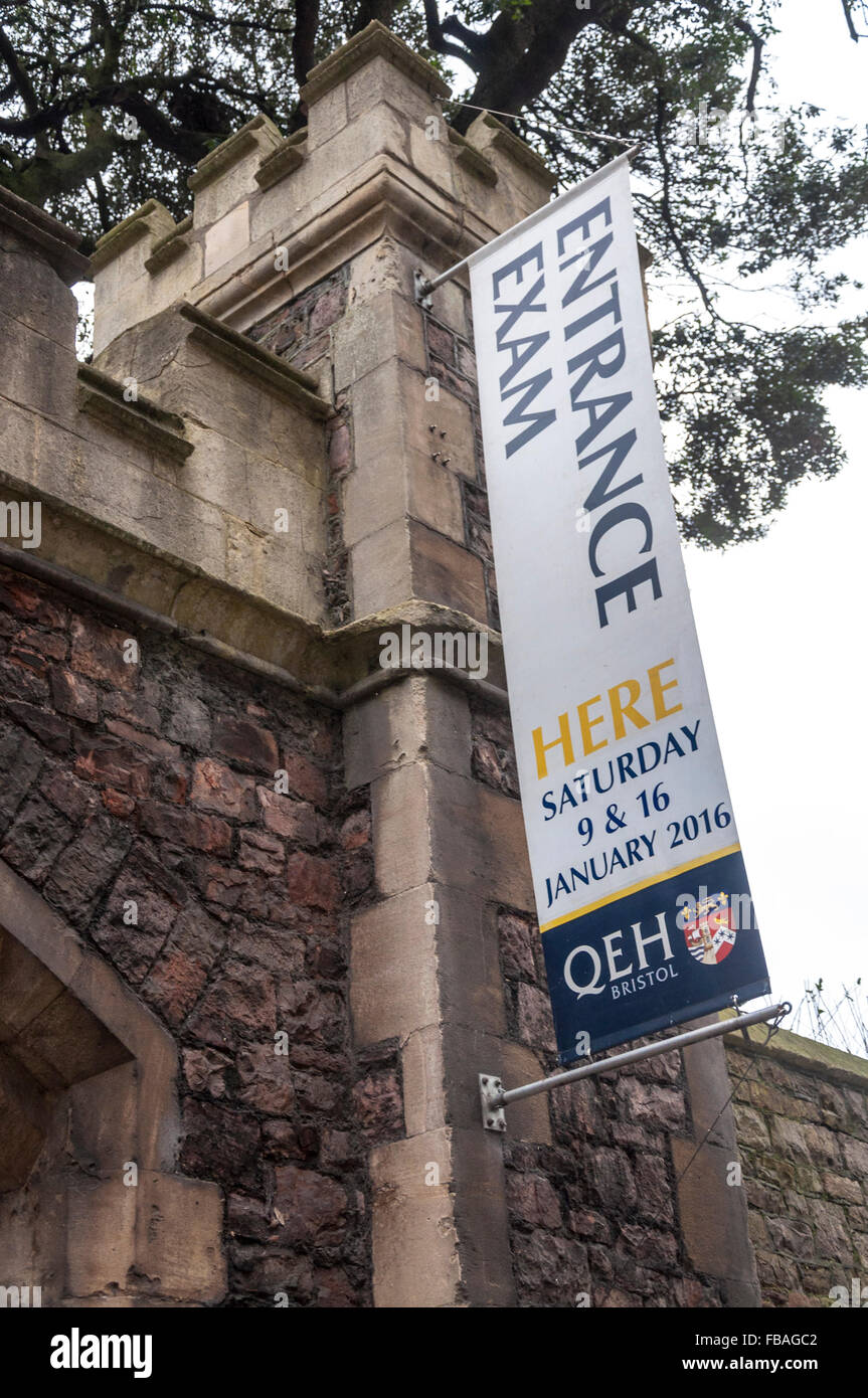 Queen Elizabeth Hospital School segno pubblicità esame di entrata a Bristol, Inghilterra, Regno Unito Foto Stock