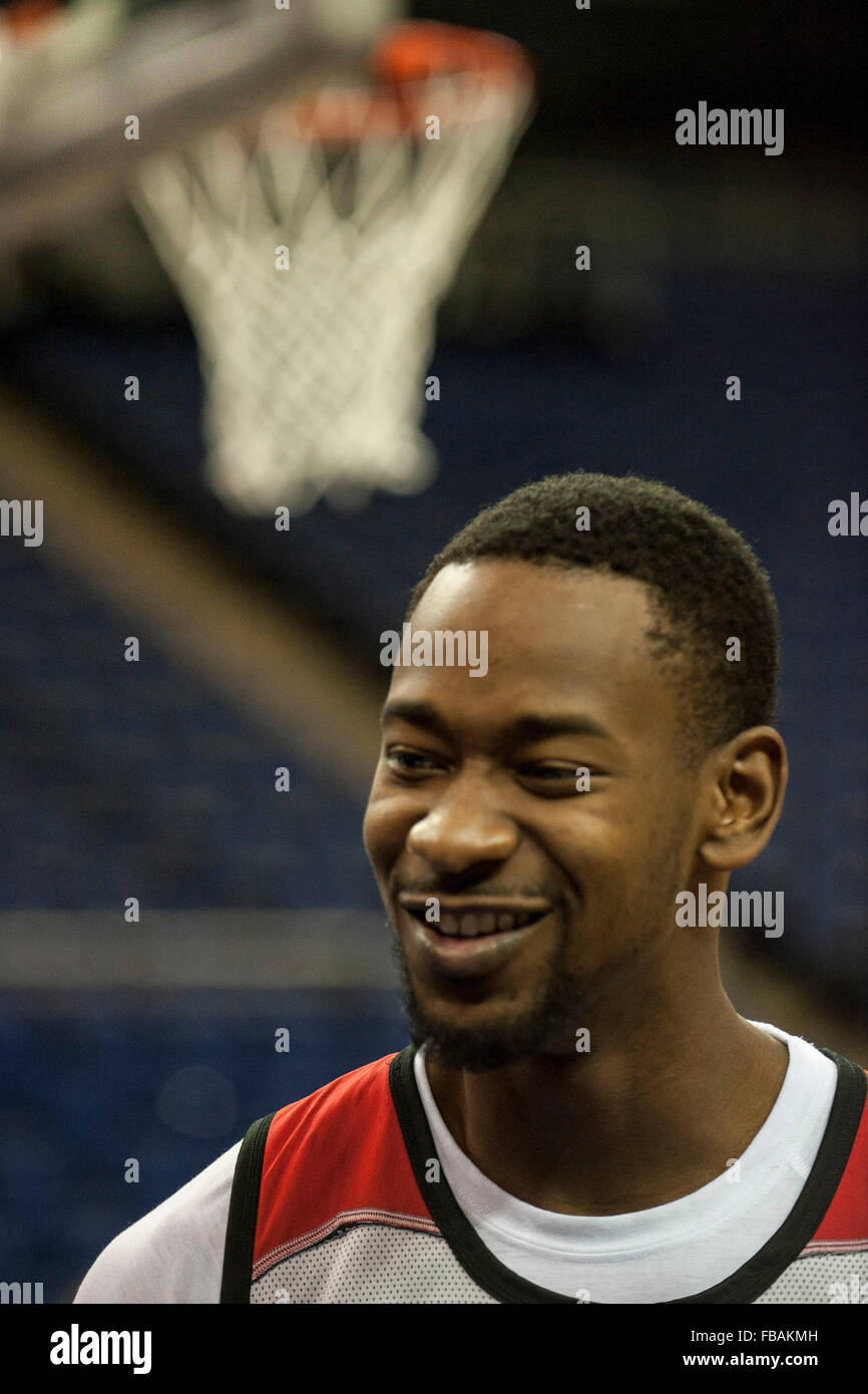 Londra, Regno Unito. Il 13 gennaio, 2016. Toronto Raptors avanti Guard Terrence Ross [#31] al media day in anticipo della NBA Giochi globale Londra 2016. Orlando Magic e il Toronto Raptors- Credito: Stephen Bartolomeo/Alamy Live News Foto Stock