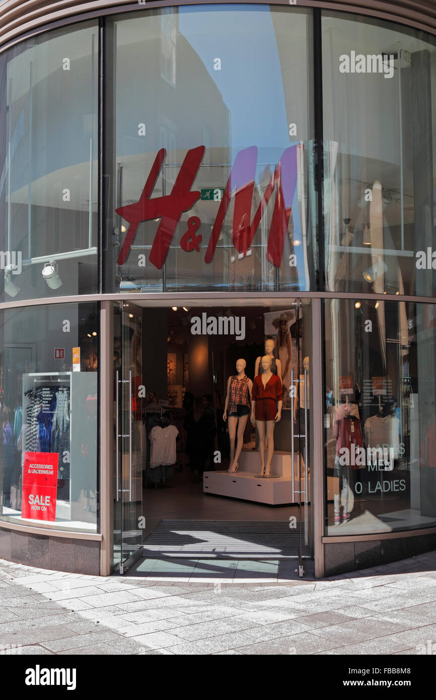 H & m h&m immagini e fotografie stock ad alta risoluzione - Alamy