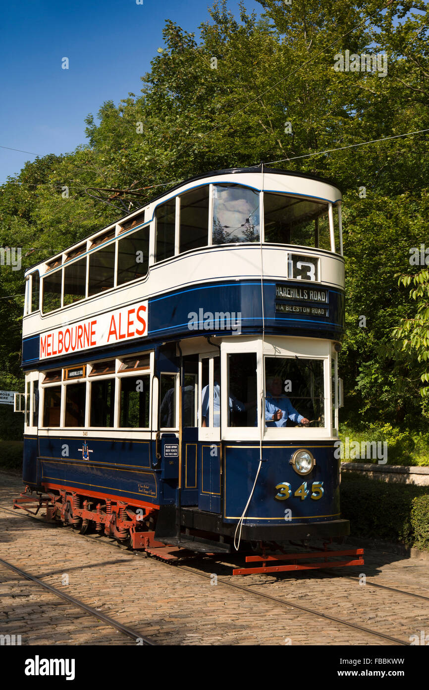 Regno Unito, Inghilterra, Derbyshire, Crich, Tramway Museum, 1921 Leeds City tram tram 345, precedentemente falegnami capannone a Leeds Depot Foto Stock