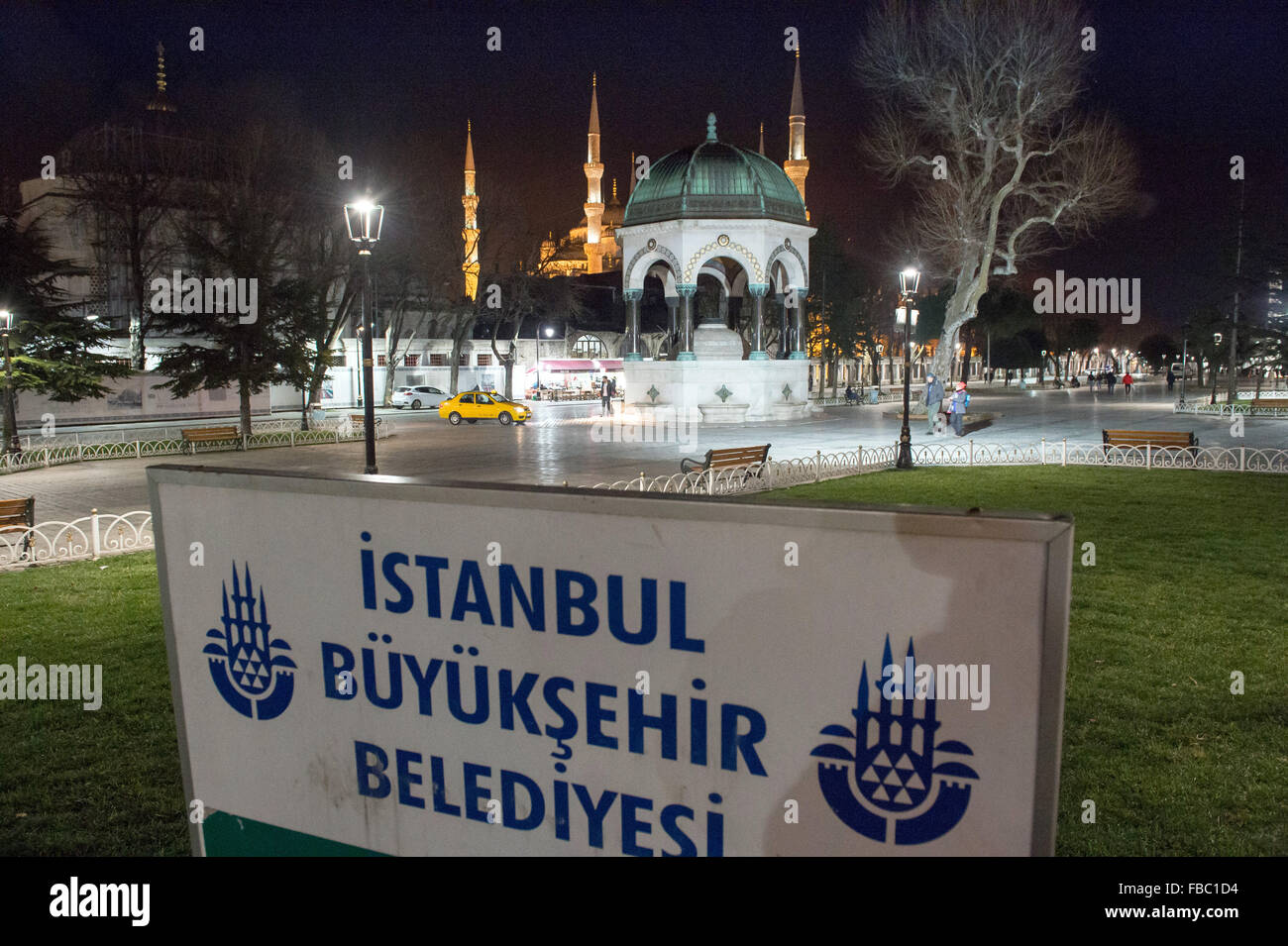 La fontana tedesca all'estremità settentrionale dell'ippodromo vicino alla Moschea Blu di Istanbul, in Turchia, 13 gennaio 2016. La fontana fu costruita nel 1900 per commemorare un 1898 Visita del Kaiser tedesco Guglielmo II Essa è stata realizzata in Germania e trasportato a Istanbul in pezzi, dove è stato montato nella sua posizione corrente. Foto: Peter KNEFFEL/DPA Foto Stock