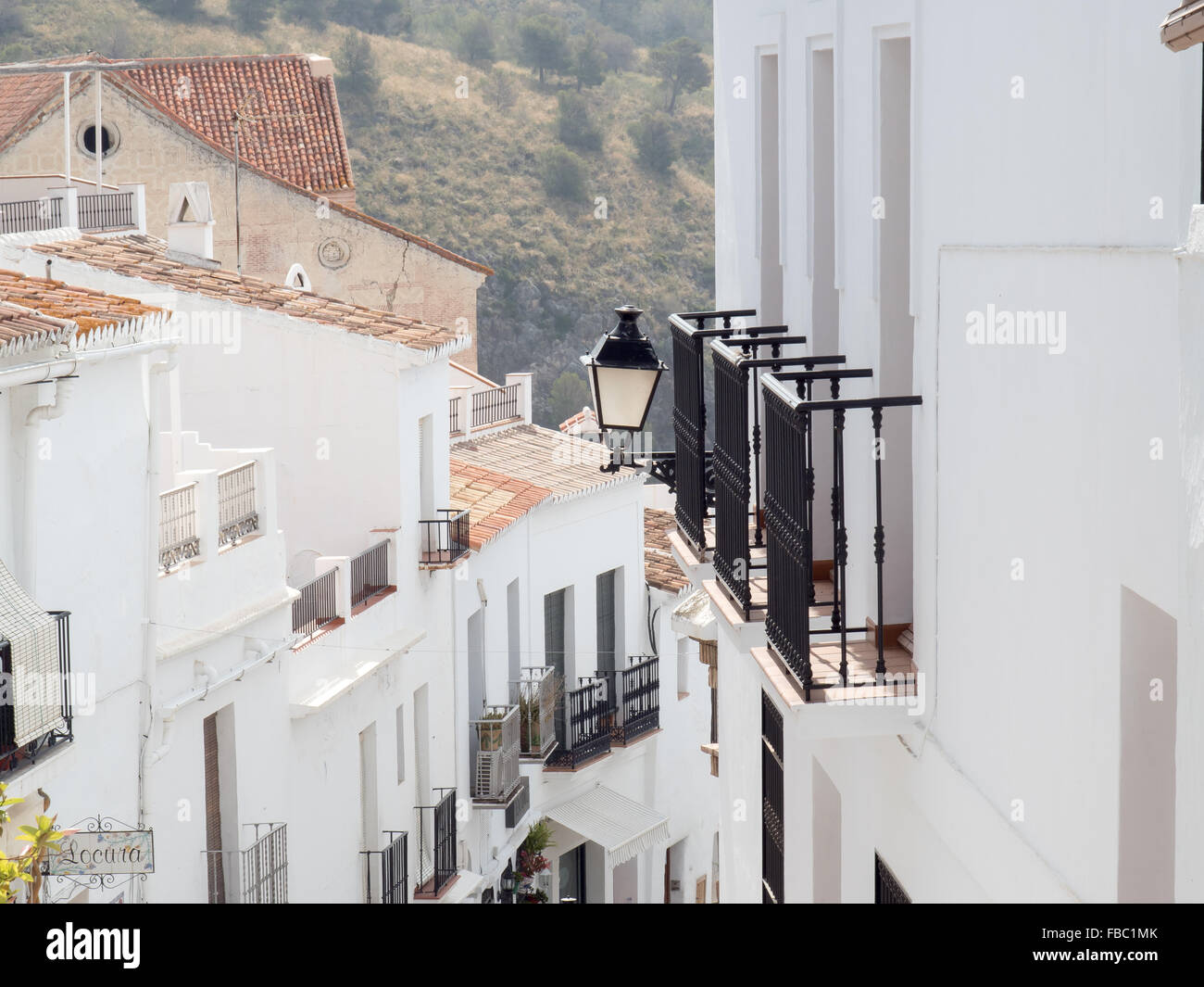 Frigiliana una città bianca vicino a Nerja, Costa del Sol, Andalusia, Spagna Foto Stock