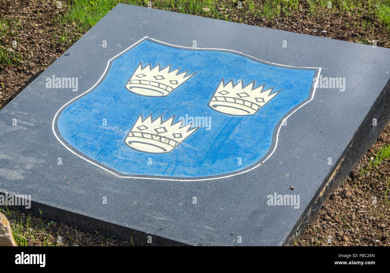Bandiera provinciale di Munster sul lavoro in pietra in ira memorial garden in ST. James zona di Belfast. Foto Stock