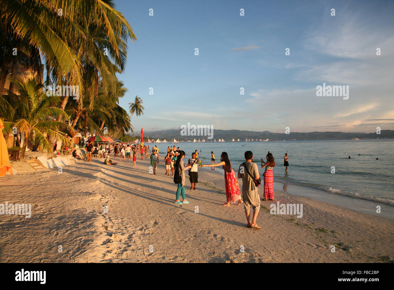 Filippine Boracay White Beach è una delle migliori spiagge del mondo Adrian Baker Foto Stock