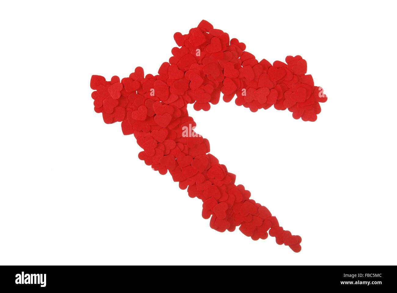 Contorno della Croazia costruito di piccoli cuoricini rossi su sfondo bianco Foto Stock