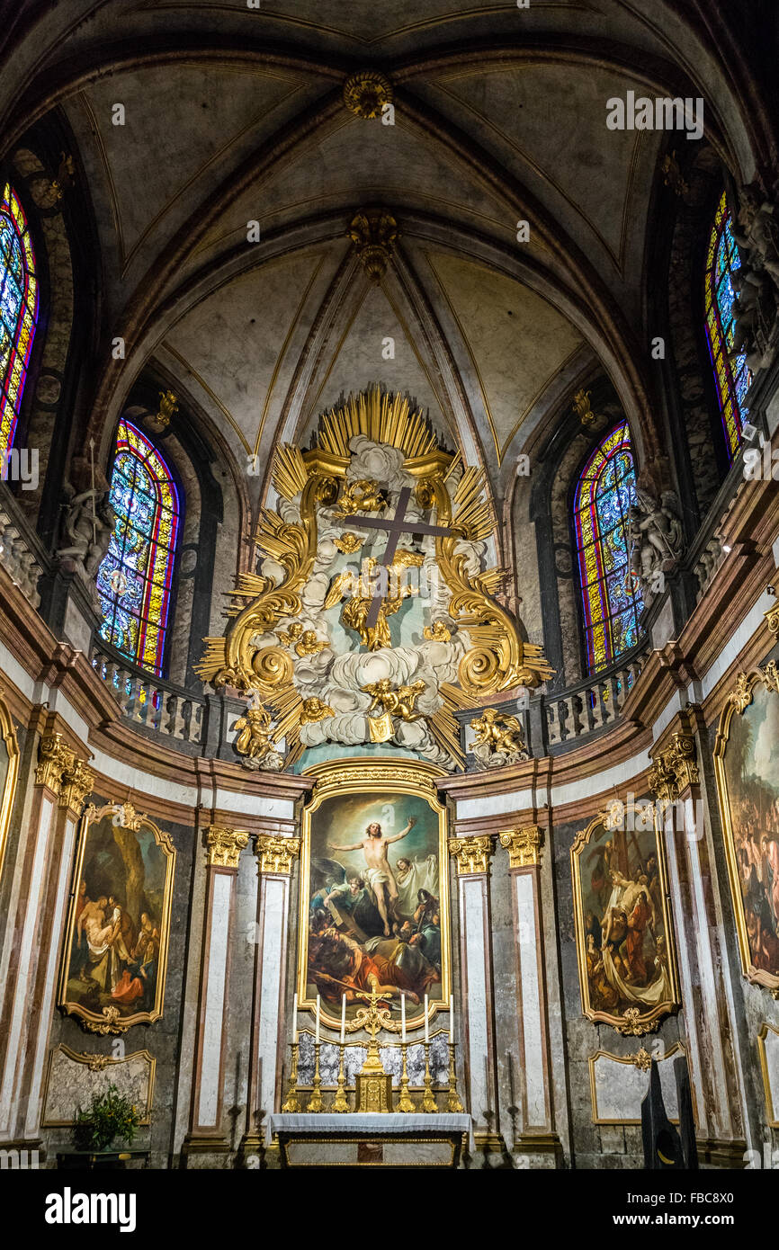 Cattedrale di St Jean di Besancon Francia Foto stock - Alamy