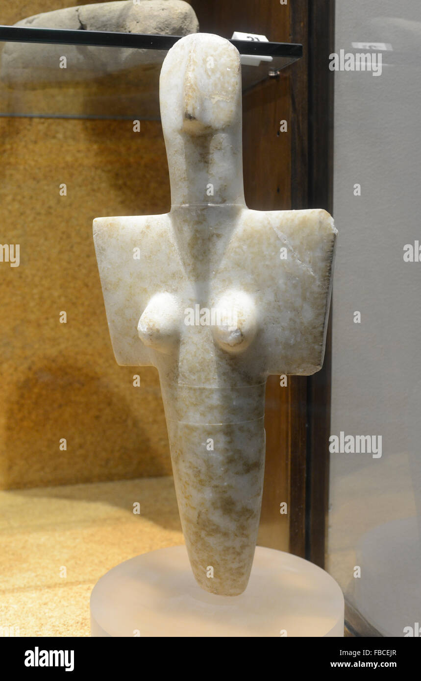 Dea di calcare figurina, la grande Madre di Sernobi, nei pressi di Cagliari, Museo Archeologico Nazionale di Cagliari, Sardegna, Italia Foto Stock