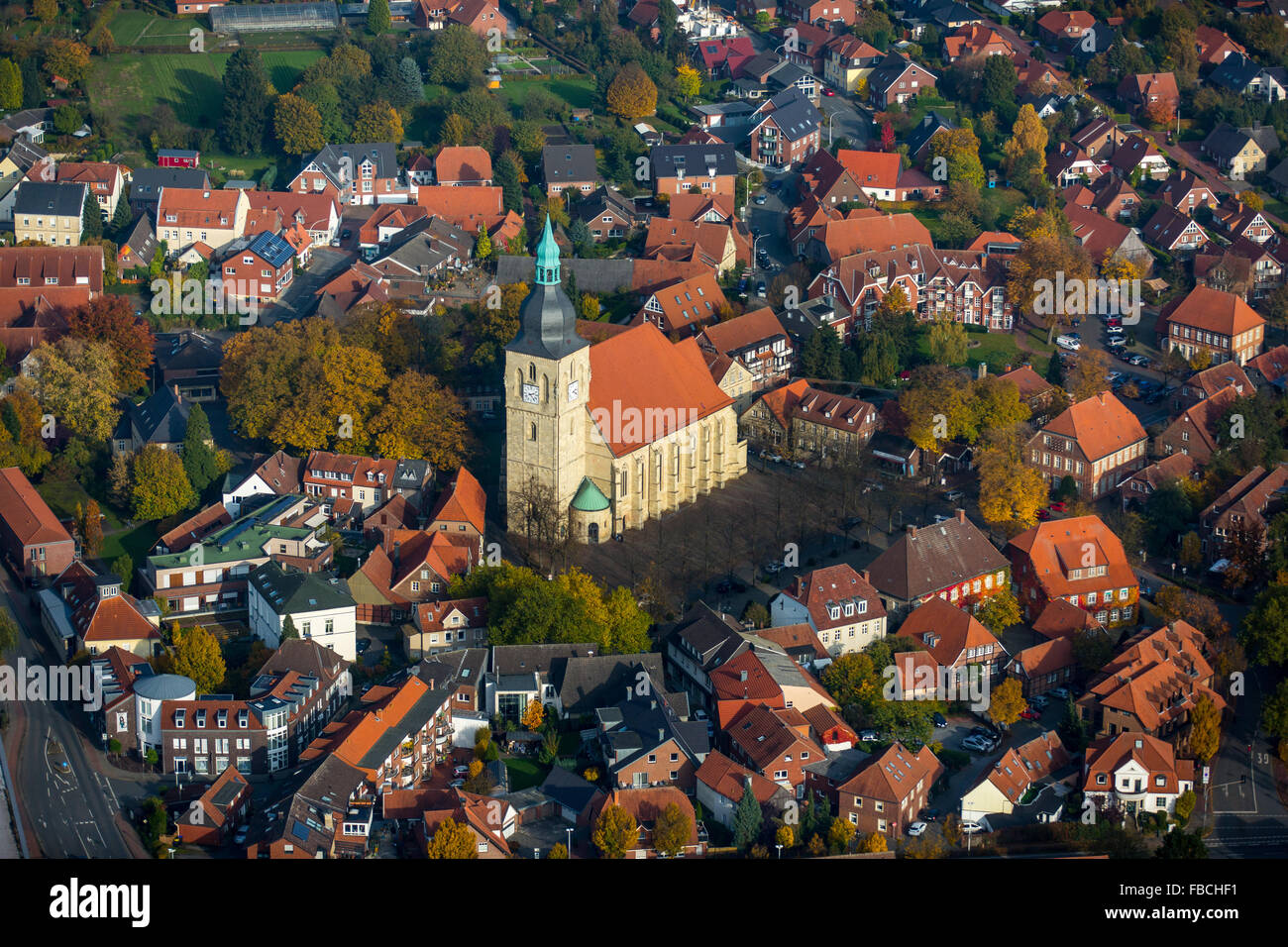 Vista aerea, city centre, St. Martinus Chiesa Nottuln, tetti in tegole rosse, Nottuln, Münsterland, Renania settentrionale-Vestfalia, Germania, Foto Stock