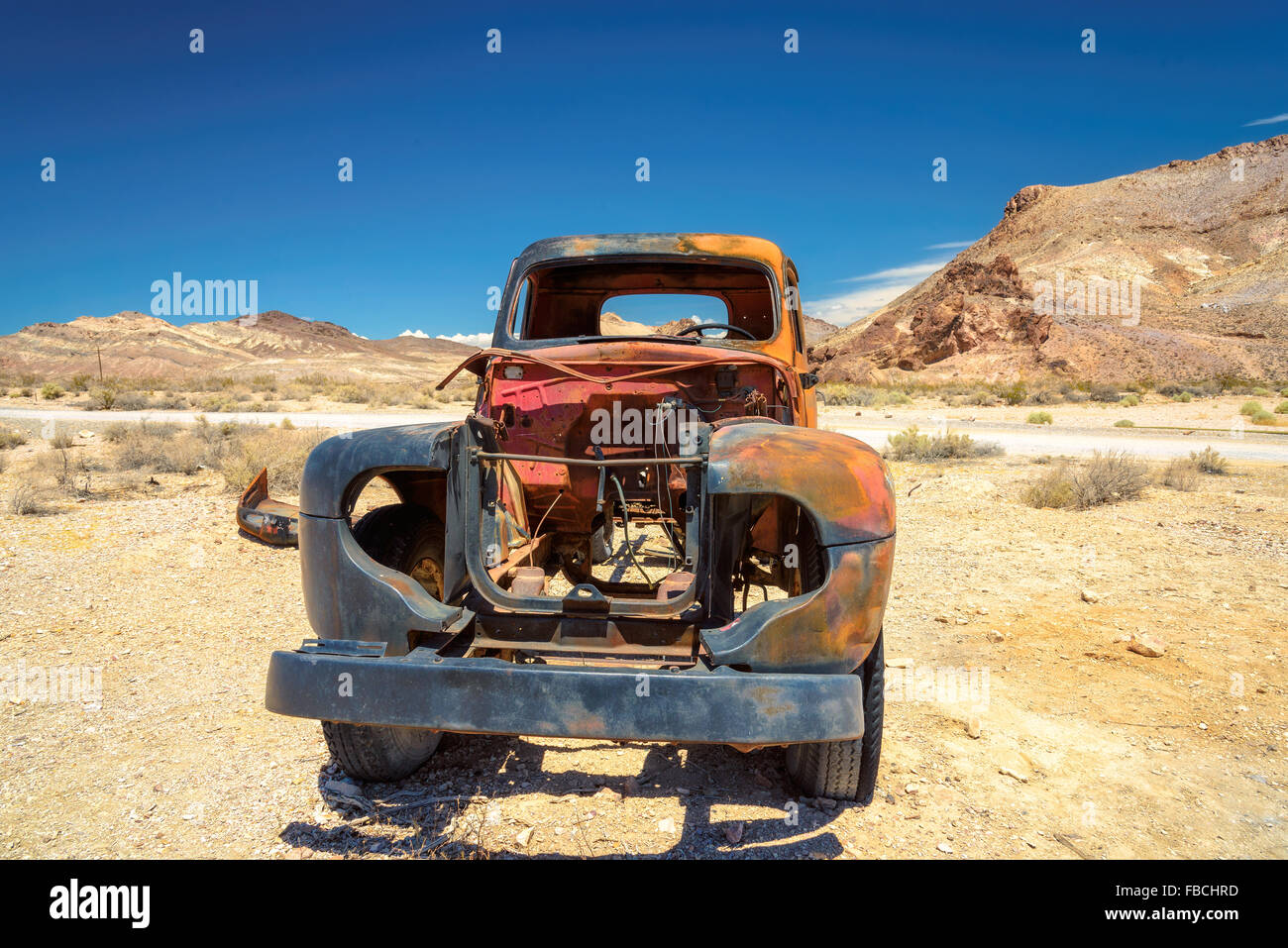 Vecchio carrello fuori nel deserto Foto Stock