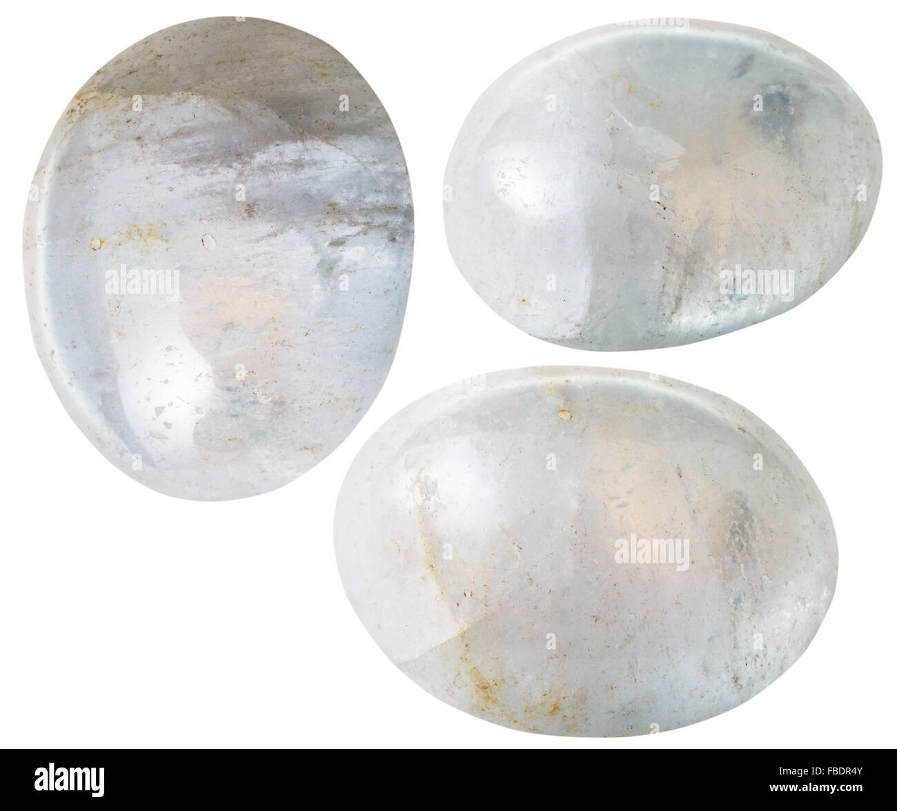 Minerali naturali pietra preziosa - tre agata bianca gemme isolati su  sfondo bianco close up Foto stock - Alamy