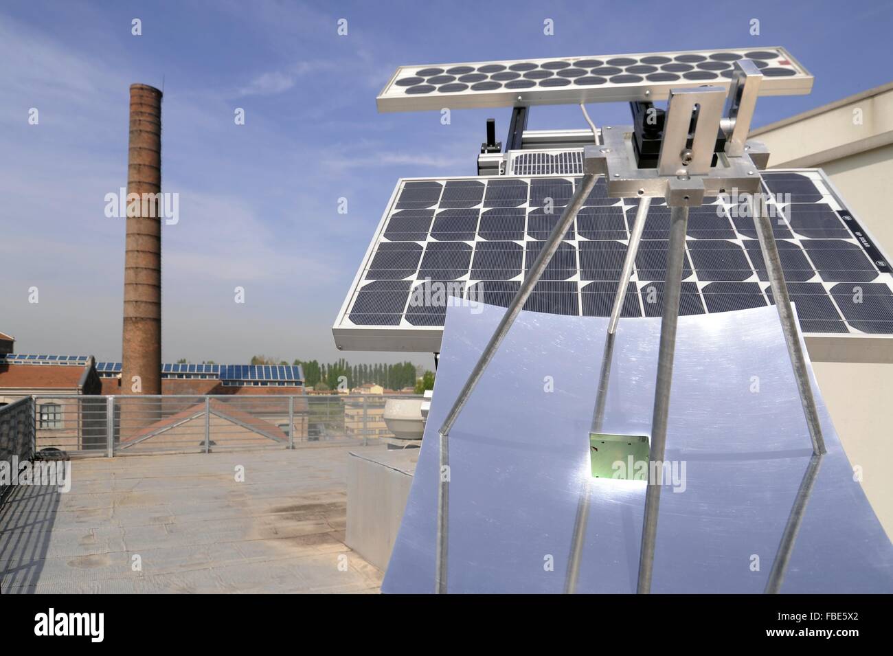 Università degli Studi di Ferrara (Italia), Dipartimento di Fisica, la ricerca scientifica sul solare termica a concentrazione Foto Stock