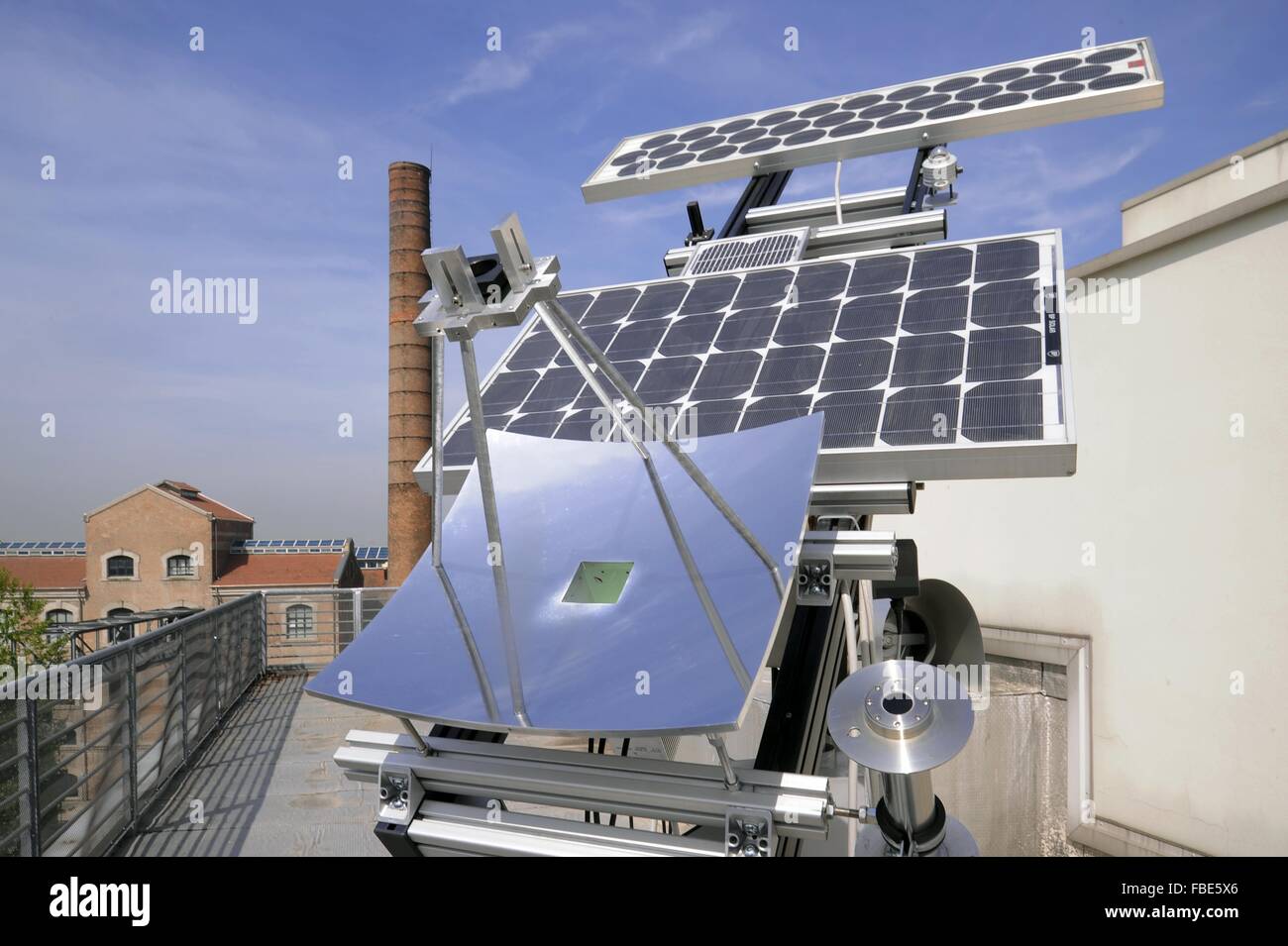 Università degli Studi di Ferrara (Italia), Dipartimento di Fisica, la ricerca scientifica sul solare termica a concentrazione Foto Stock