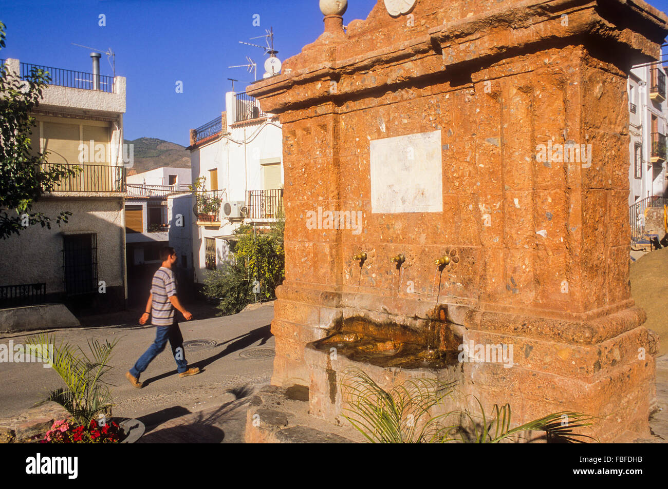 Fontana di Carlos IV, Fondón.Alpujarras, provincia di Almeria, Andalusia. Foto Stock