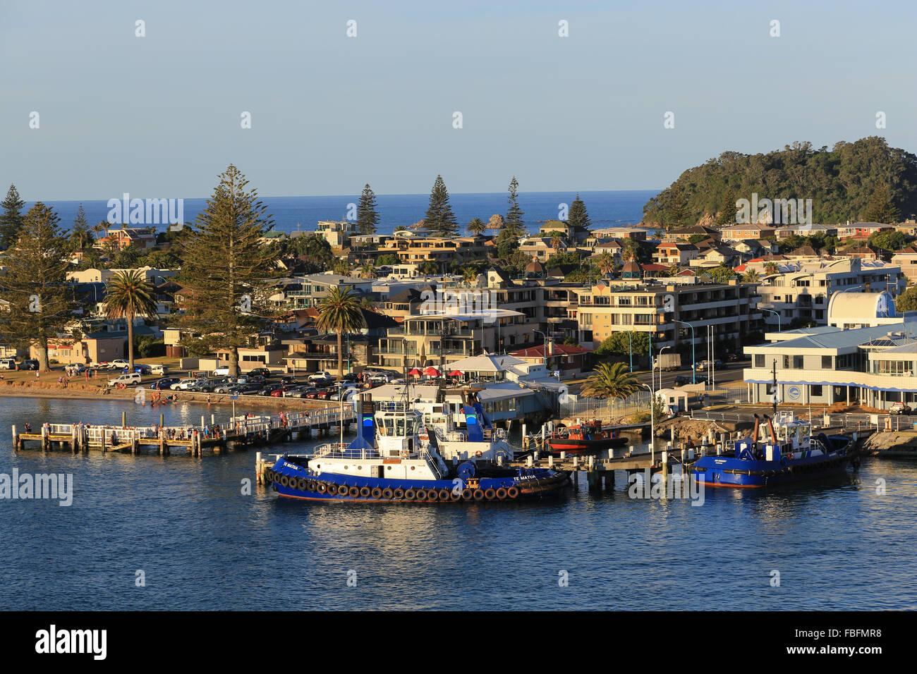 Tirare le barche e le persone sul lungomare del porto di Tauranga in Nuova Zelanda. Foto Stock